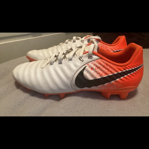 Nike tempos 7 - Picture 1 of 4